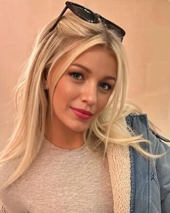 Xandra Leaked Nude OnlyFans (Photo 6)