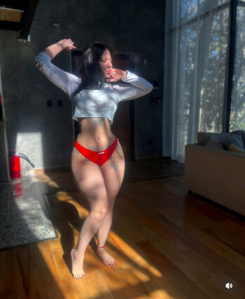 Xtabay Scarlet