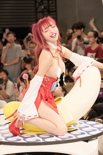 Xuxu Cosplay