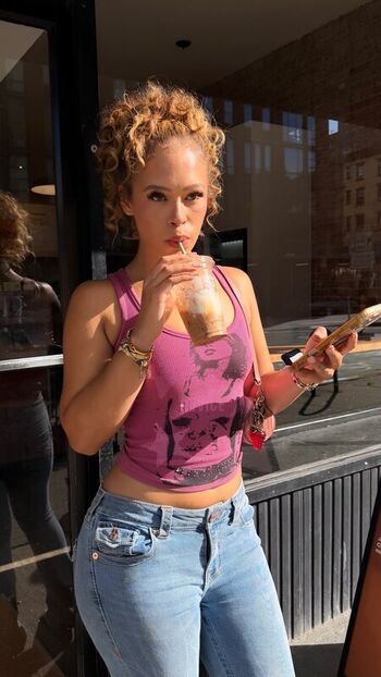 Y0nn.4 Elmo_love_u2 Leaked Nude OnlyFans (Photo 31)