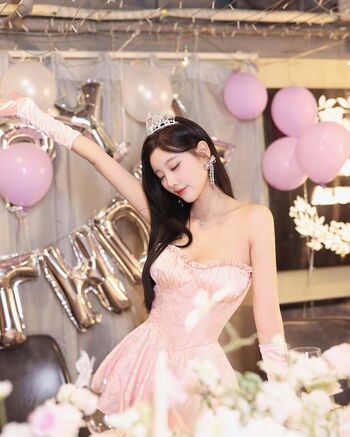 yangchenchen_yome Leaked Nude OnlyFans (Photo 17)