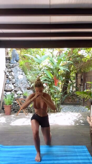 Yasmin Brunet