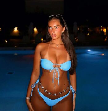 Yasmin Majerska Leaked Nude OnlyFans (Photo 2)