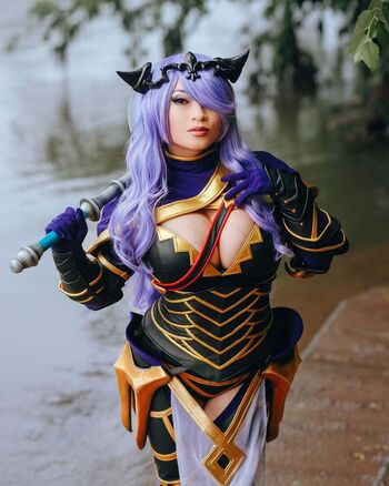 Yaya Han