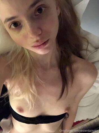 Yesterdaisygirl Leaked Nude OnlyFans (Photo 7)