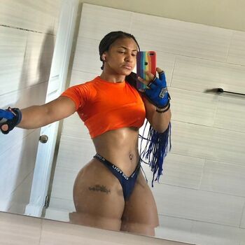 Yina Hernandez