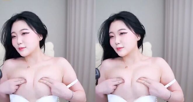 Youkong6812 Leaked Nude OnlyFans (Photo 6)