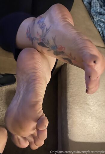 youlovemyfeettrample Leaked Nude OnlyFans (Photo 10)