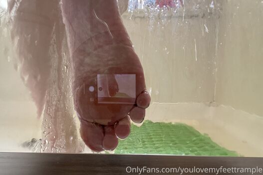 youlovemyfeettrample Leaked Nude OnlyFans (Photo 16)