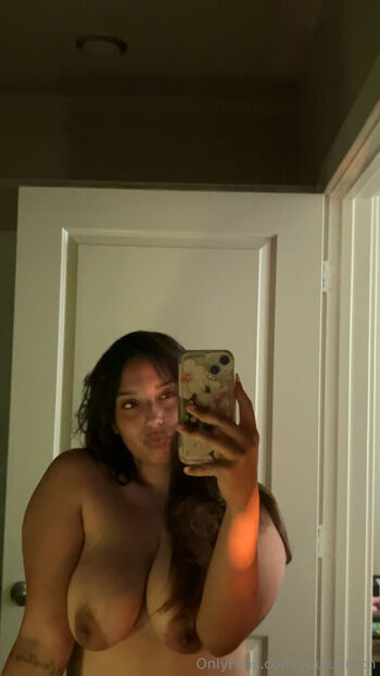 youluvrach Leaked Nude OnlyFans (Photo 16)