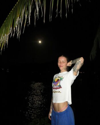 Young Miko Leaked Nude OnlyFans (Photo 8)