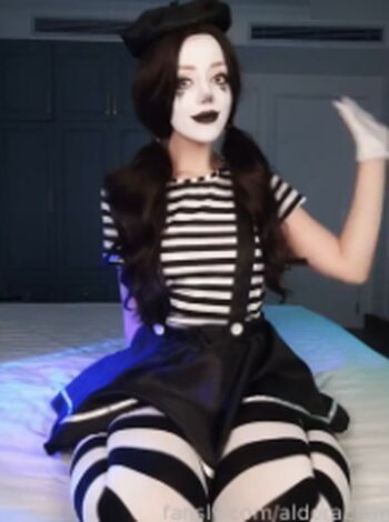 aldorachan / youraldora Leaked Nude OnlyFans - ShemaleLeaks!