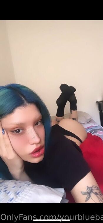 yourbluebaby Leaked Nude OnlyFans (Photo 2)