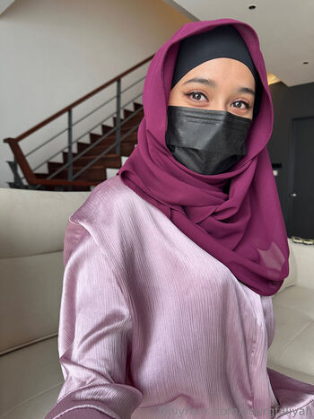yourgfaliyah