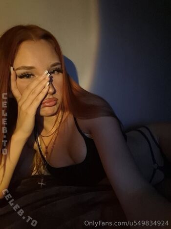 Yourgirl_Romy