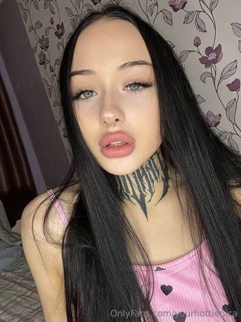 yourhottienica
