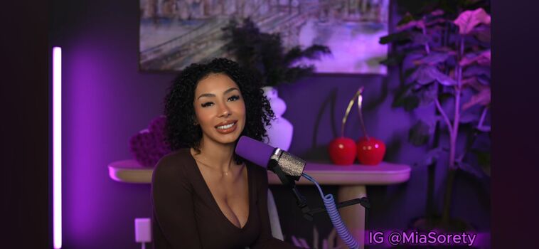 YouTube Reactors Leaked Nude OnlyFans (Photo 1)