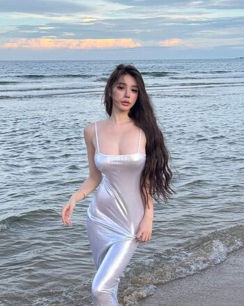 Yuan Sayuki Weme