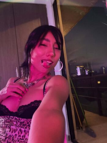 Yuitenaa Leaked Nude OnlyFans (Photo 17)