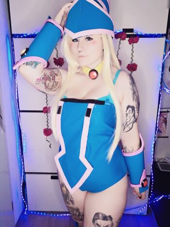 Yuki Cosplay