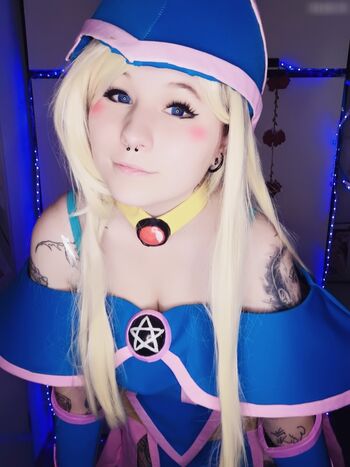 Yuki Cosplay