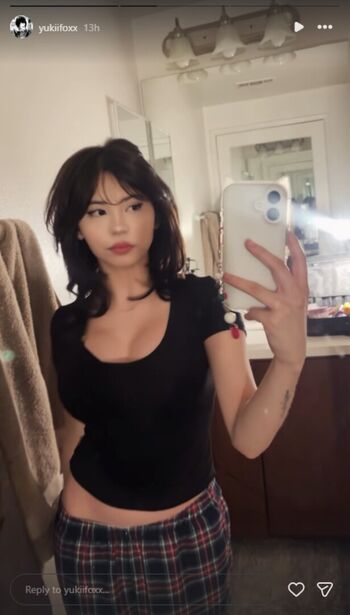 Yukiifoxx Leaked Nude OnlyFans (Photo 2)