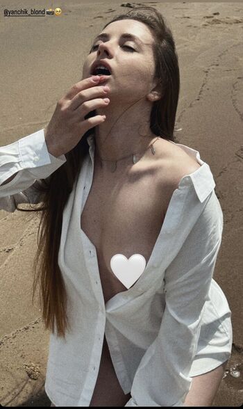 Yulka Tochka Leaked Nude OnlyFans (Photo 16)