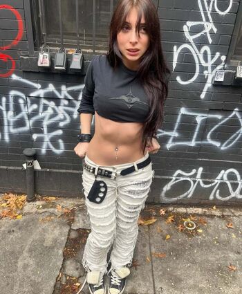 yungch3mist Leaked Nude OnlyFans (Photo 10)