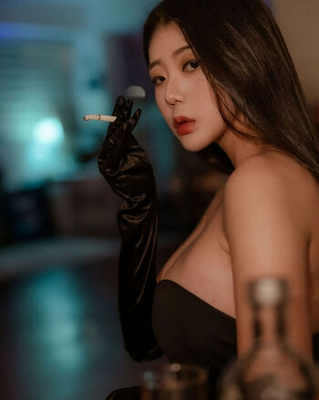 yuniyuning Leaked Nude OnlyFans (Photo 7)