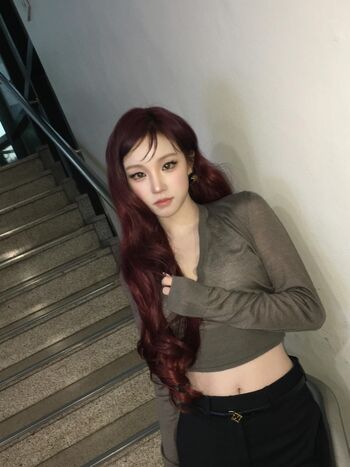 YUQI Leaked Nude OnlyFans (Photo 10)