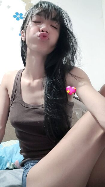 Yurie Heart Leaked Nude OnlyFans (Photo 7)