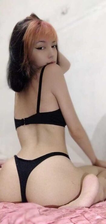 YuYu Leaked Nude OnlyFans (Photo 1)