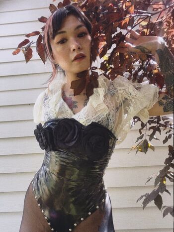 Yvette Young Leaked Nude OnlyFans (Photo 35)