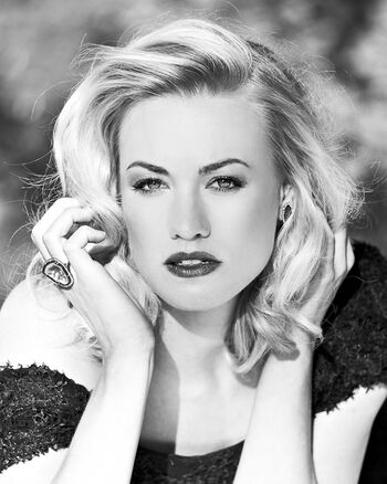 Yvonne Strahovski