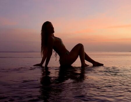 Zara Larsson Leaked Nude OnlyFans (Photo 697)