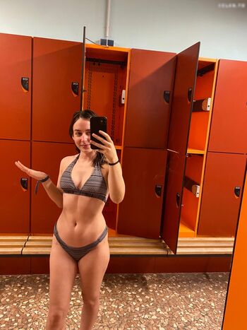 Zarahchan Leaked Nude OnlyFans (Photo 33)