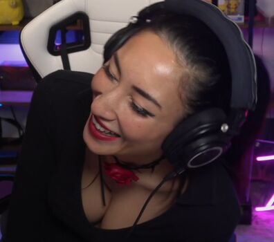 ZaraOnDemand Leaked Nude OnlyFans (Photo 33)