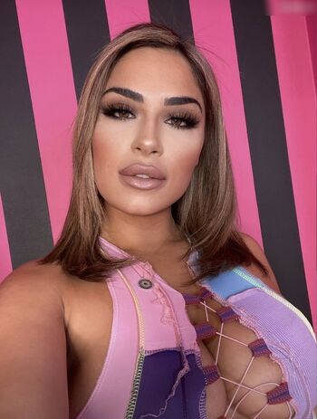 Zemine Leaked Nude OnlyFans (Photo 35)