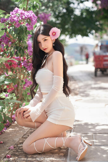 Zhou Yuxi
