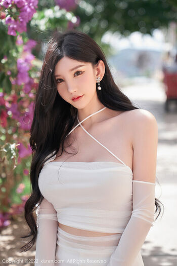Zhou Yuxi