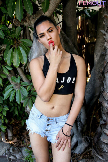 Zi Cavalli Leaked Nude OnlyFans (Photo 8)