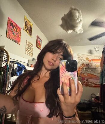 zoe.ebarb Leaked Nude OnlyFans (Photo 9)