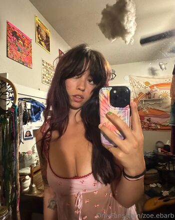 zoe.ebarb Leaked Nude OnlyFans (Photo 13)