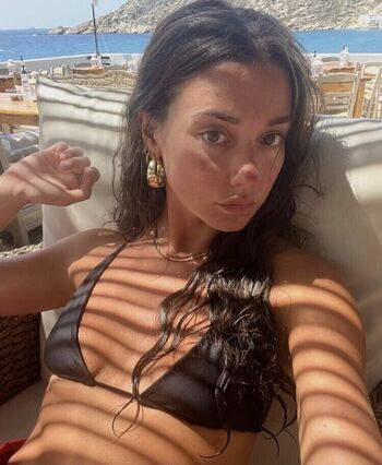 Zoe Kalotheos Leaked Nude OnlyFans (Photo 22)