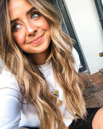 Zoë Sugg Leaked Nude OnlyFans (Photo 24)