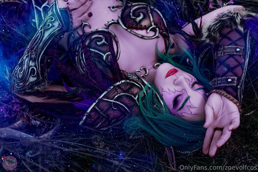 Zoe Volf Cosplay