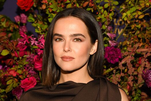 Zoey Deutch