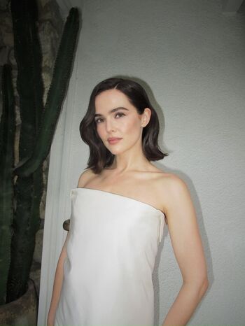 Zoey Deutch