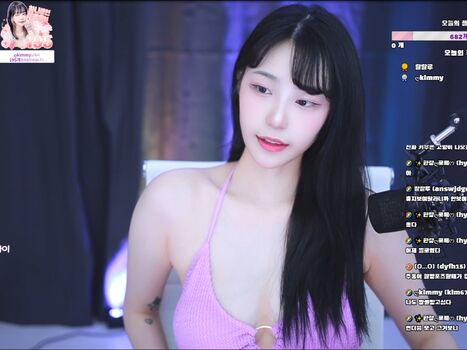 Zoozoo1119 주홍 Leaked Nude OnlyFans (Photo 1)